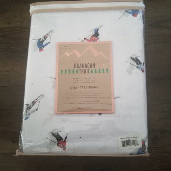 Okanagan Trail Flannel 100% Cotton 4 piece Sheet Set (King) - Snowy Day - Picture 8 of 11